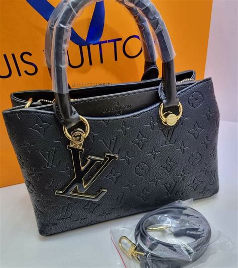 дамска чанта louis vuitton|дамски чанти за ръка.